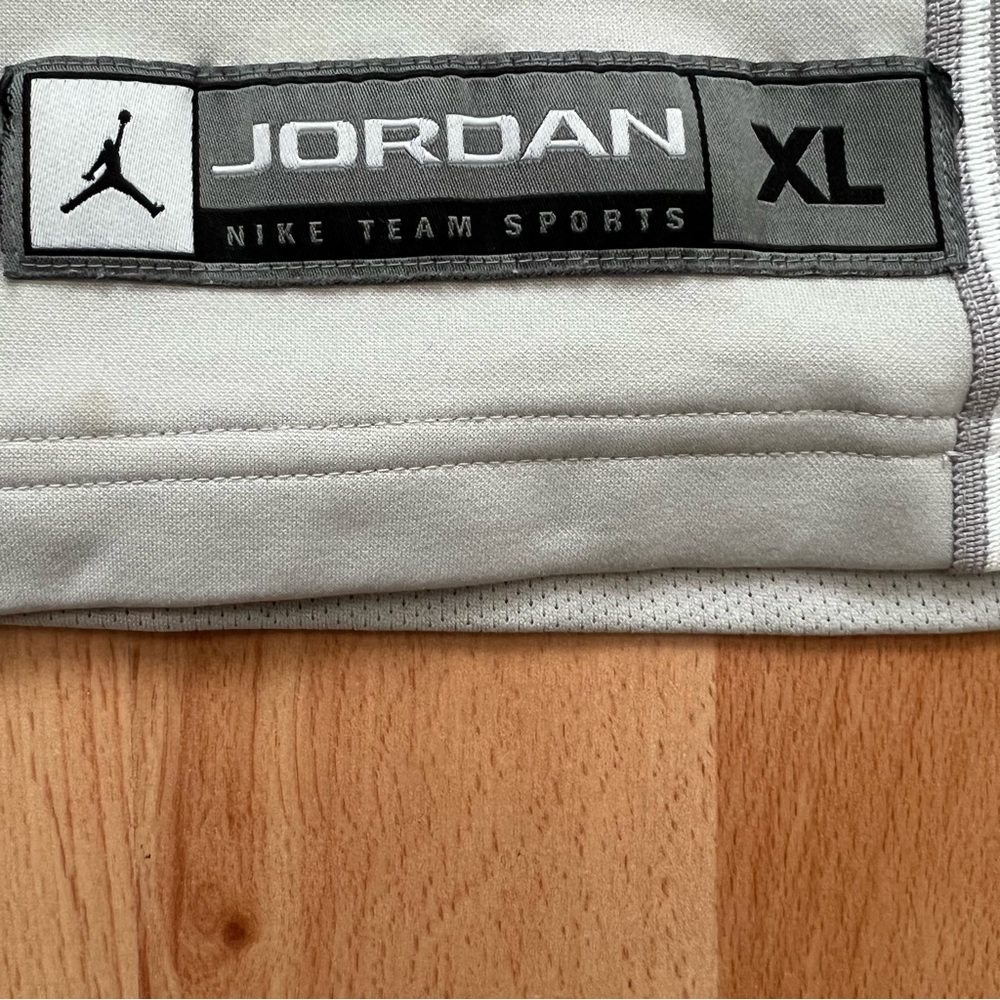 Used Jordan’s v neck Jersey North Carlina - Picture 8 of 8
